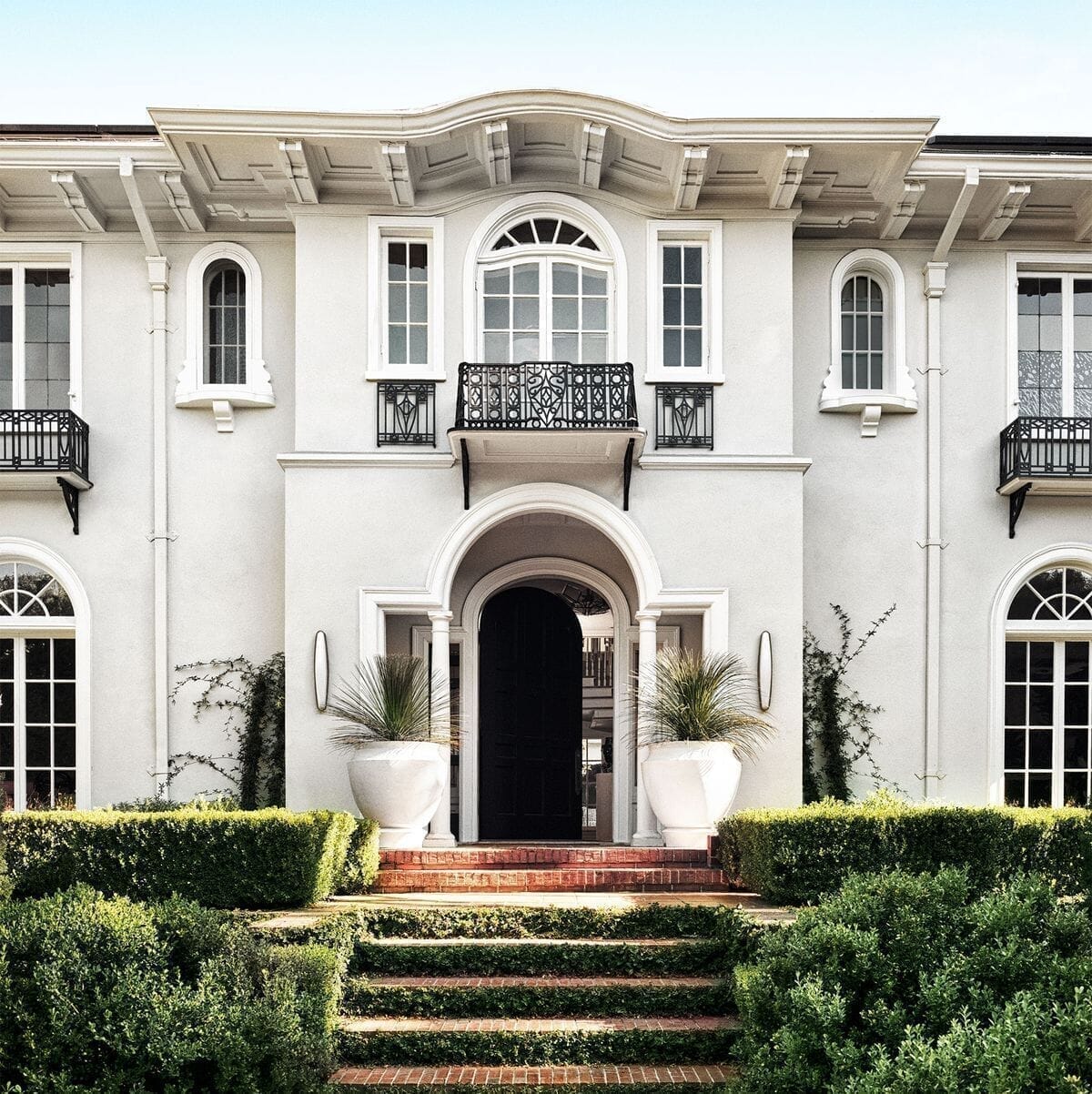 Elevating Your Home's Charm: The Power of Curb Appeal