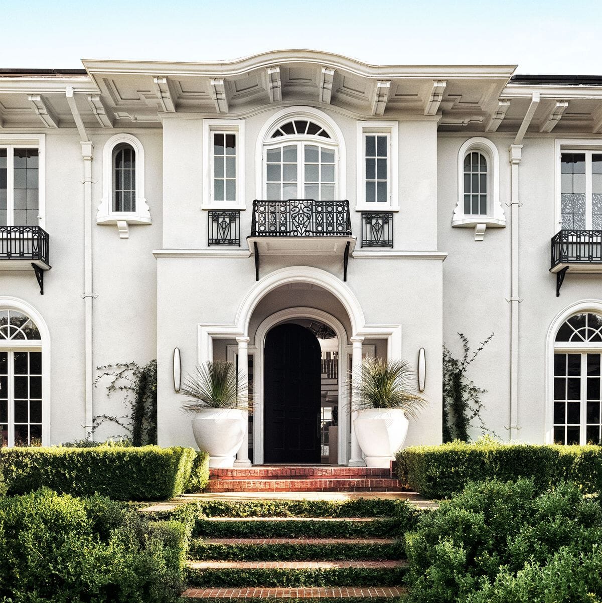 Elevating Your Home's Charm: The Power of Curb Appeal