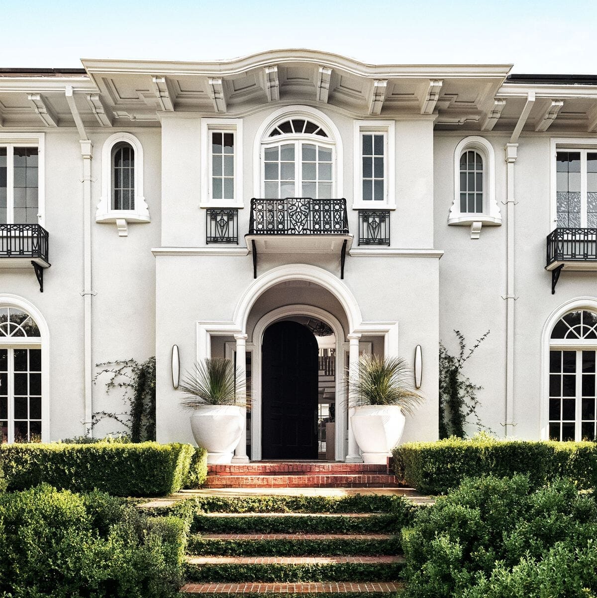 Elevating Your Home's Charm: The Power of Curb Appeal