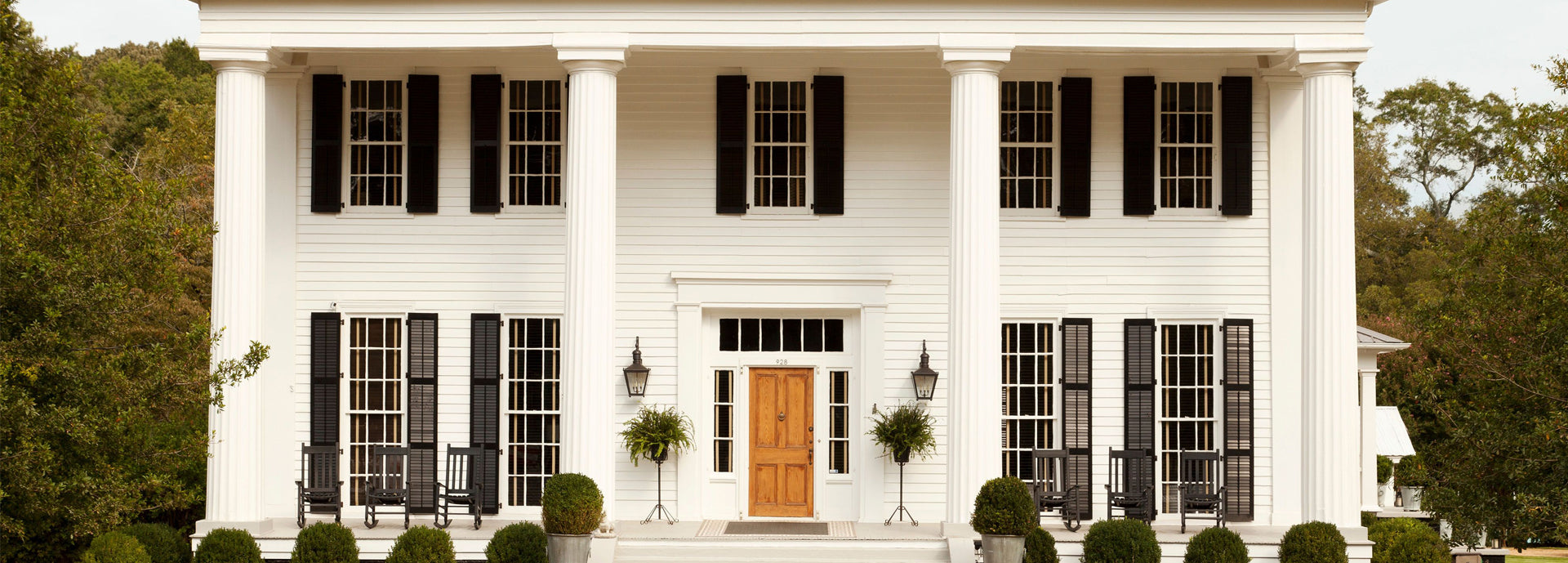 Exterior Columns Bases and Caps